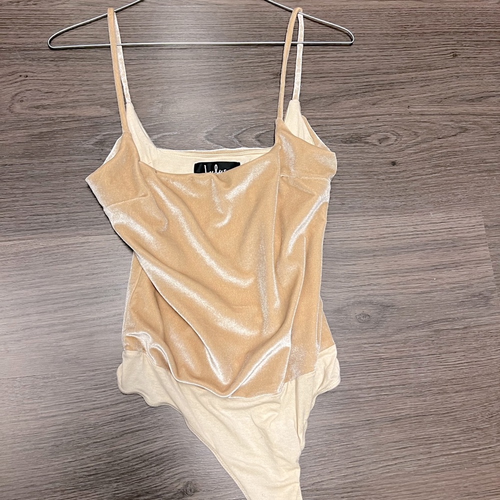 Champagne colored velvet square neck bodysuit- small